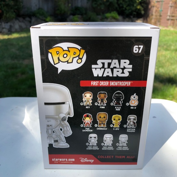 VAULTED: Funko Pop! First Order Snowtrooper #67 - Picture 3 of 4